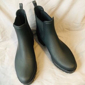 Cloudy Waterproof Chelsea Rain Boot